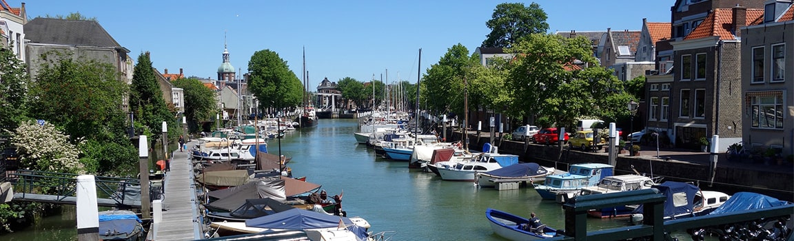 Körzetszám: +3178 - 2009179 Dordrecht, Hollandia